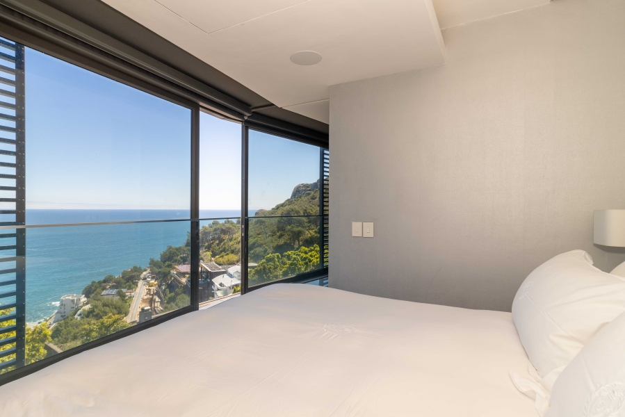 5 Bedroom Property for Sale in Clifton Western Cape